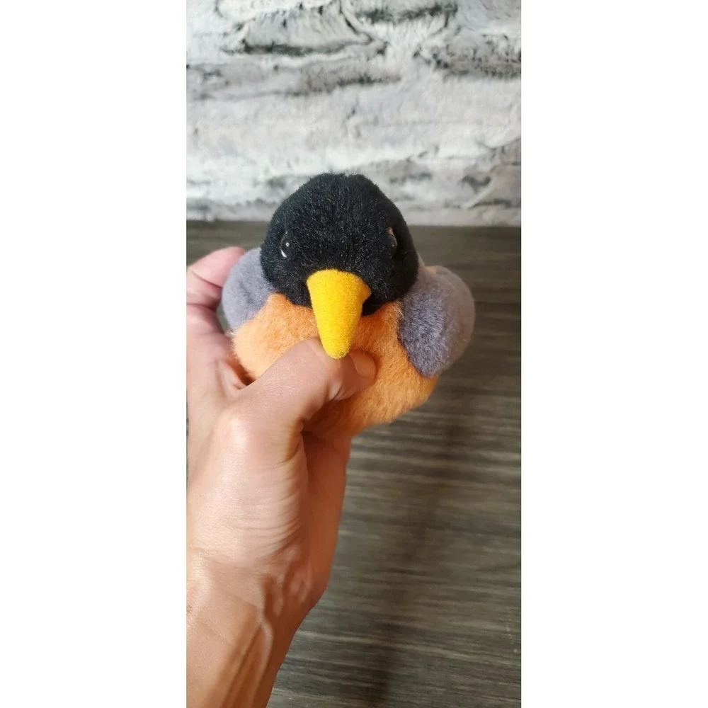 K&M Int'l 2000 Stuffed Grey ROBIN BIRD Plush/Toy CHIRPS Sound 6